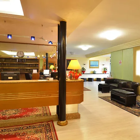 Oasi Hotel 3*