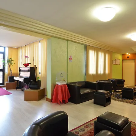 Oasi Hotel Hotel 3*
