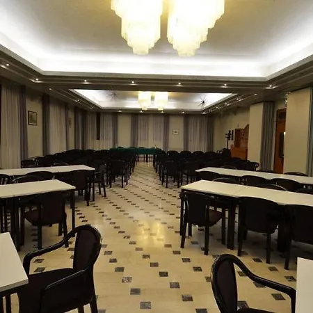 Hotel Oasi Hotel 3*